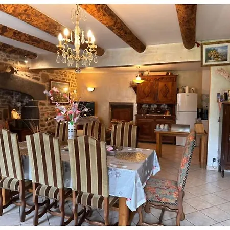 La Demeure Seguin Holiday home Saint-Mary-le-Plain